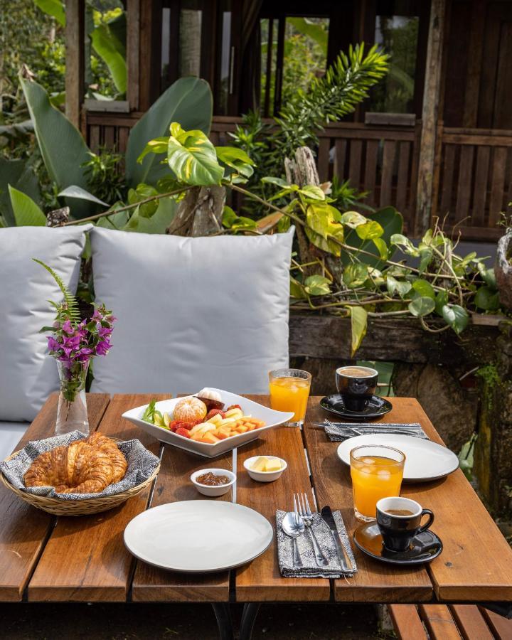 Niente Bali Villa Penebel ภายนอก รูปภาพ
