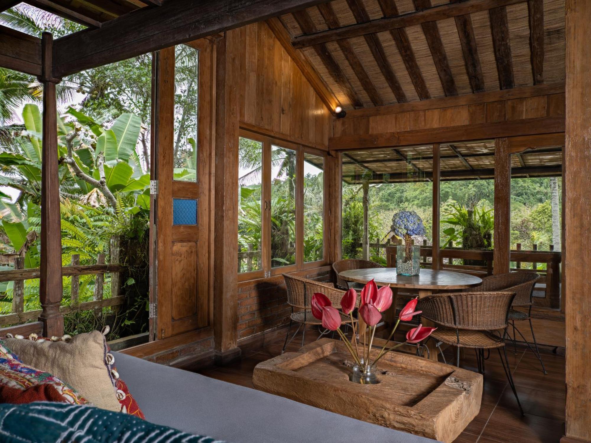 Niente Bali Villa Penebel ภายนอก รูปภาพ